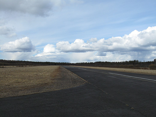 Ahmosuo airfield.JPG