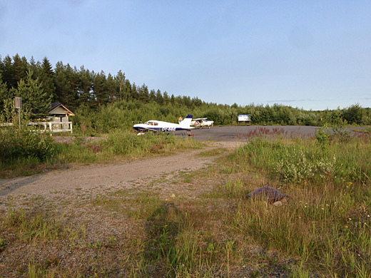 Kivijärvi airfield - panoramio.jpg